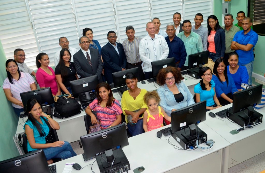 Inauguración laboratorio carrera de comunicación
